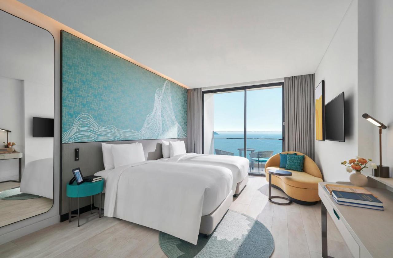 Voco Ma Belle Danang By Ihg Hotel Exterior photo