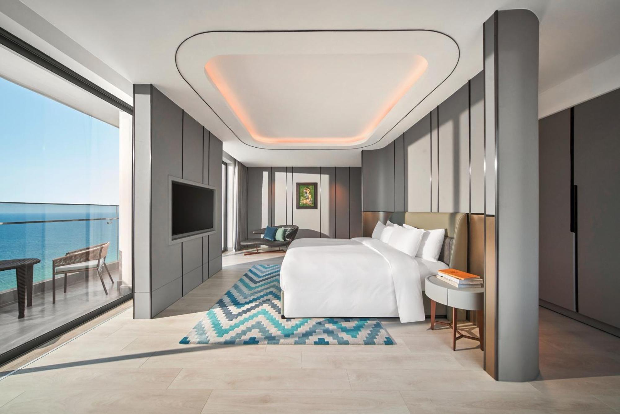 Voco Ma Belle Danang By Ihg Hotel Exterior photo