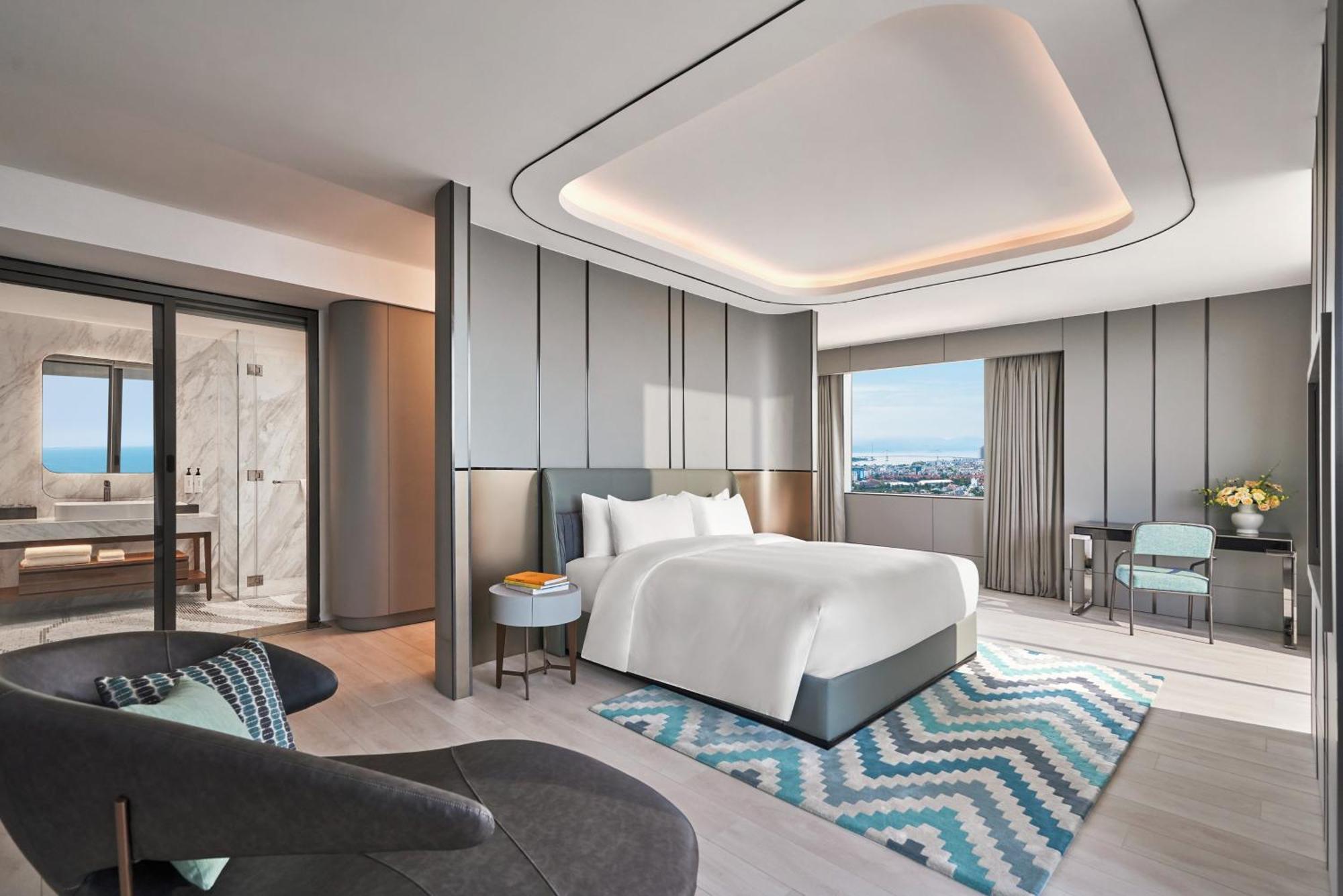 Voco Ma Belle Danang By Ihg Hotel Exterior photo