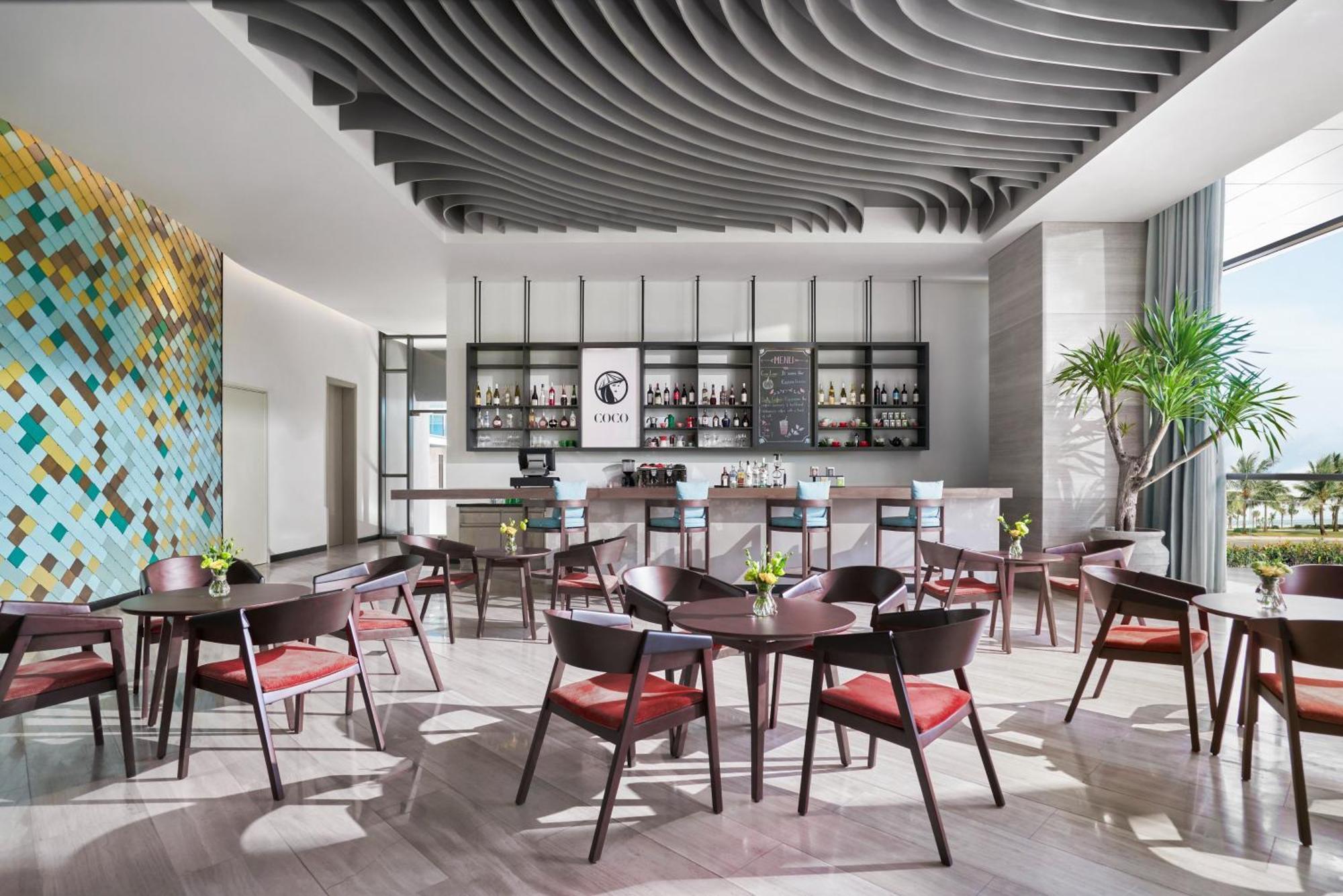 Voco Ma Belle Danang By Ihg Hotel Exterior photo