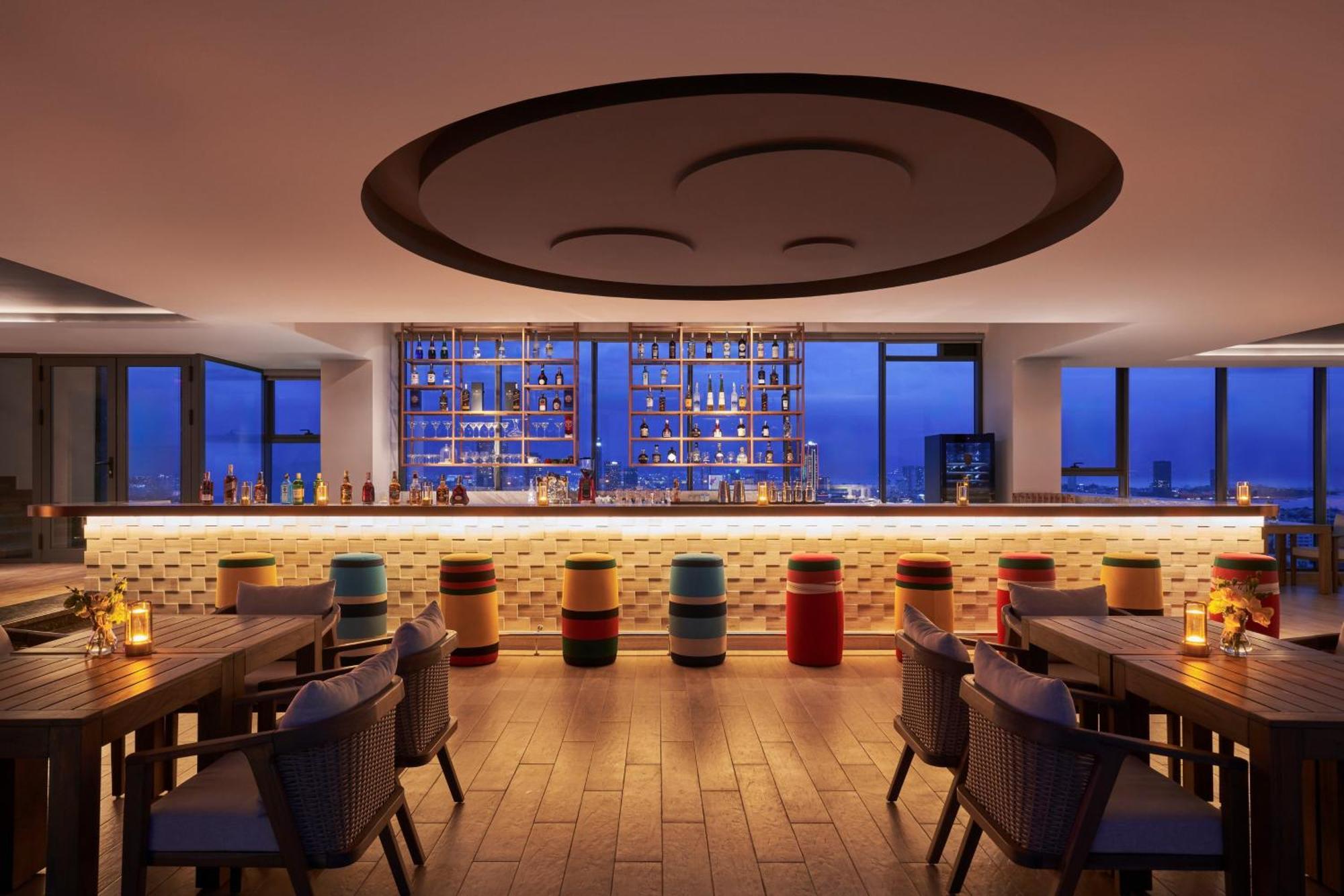 Voco Ma Belle Danang By Ihg Hotel Exterior photo